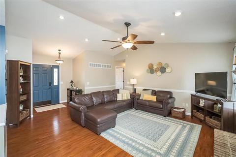 41 N Meadow Dr, O'fallon, MO 63366 photo 8