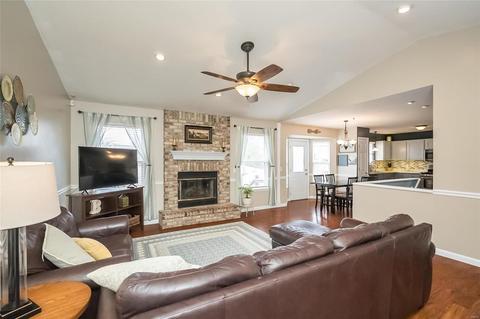 41 N Meadow Dr, O'fallon, MO 63366 photo 6