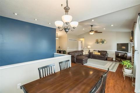41 N Meadow Dr, O'fallon, MO 63366 photo 17