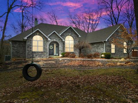 306 Walnut Forest Dr, O'fallon, MO 63366 photo 1