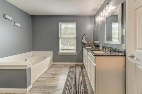 414 Copper Tree Trl, O'fallon, MO 63368 photo 39