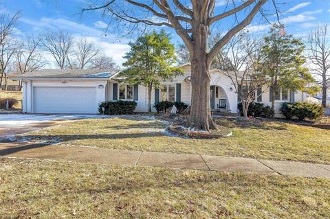 470 Chamberlin Dr, Manchester, MO 63021 photo 2