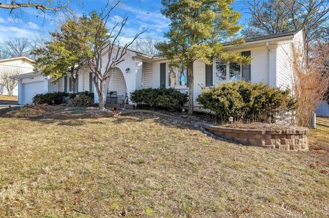 470 Chamberlin Dr, Manchester, MO 63021 photo 3