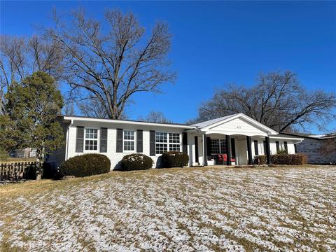 427 Tamarack Dr, Ballwin, MO 63011 photo 1