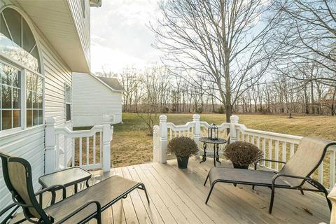 569 Castle Ridge Dr, Ballwin, MO 63021 photo 35