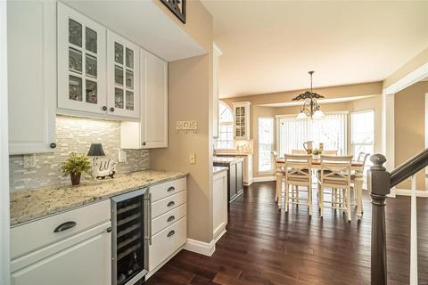 569 Castle Ridge Dr, Ballwin, MO 63021 photo 18