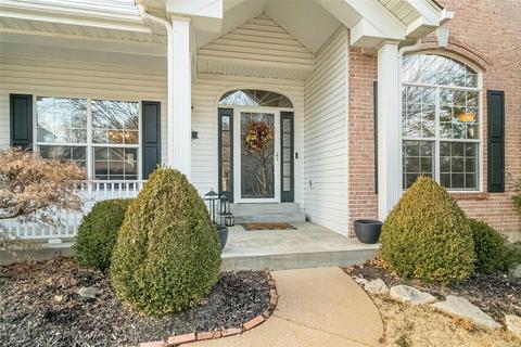 569 Castle Ridge Dr, Ballwin, MO 63021 photo 3