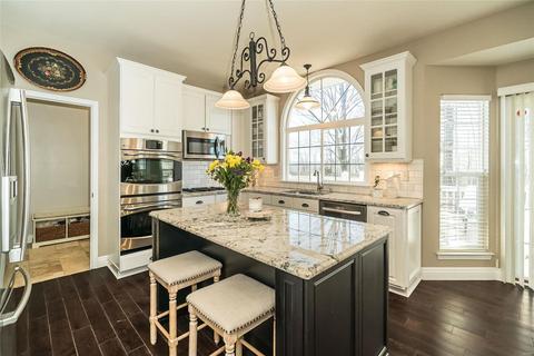 569 Castle Ridge Dr, Ballwin, MO 63021 photo 19