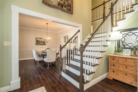 569 Castle Ridge Dr, Ballwin, MO 63021 photo 9
