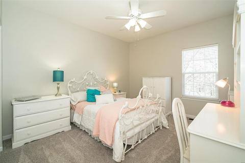 569 Castle Ridge Dr, Ballwin, MO 63021 photo 30