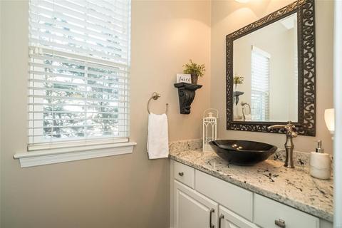 569 Castle Ridge Dr, Ballwin, MO 63021 photo 12