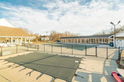 569 Castle Ridge Dr, Ballwin, MO 63021 photo 38