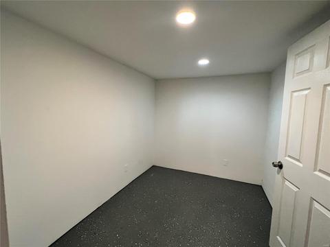 945 Edgehill Dr, Saint Louis, MO 63135 photo 15