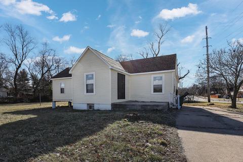 7036 Canterbury Ave, Saint Louis, MO 63143