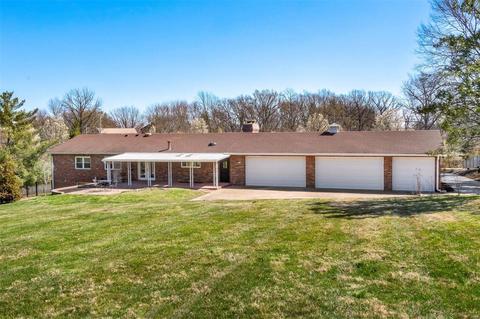 957 Sulphur Spring Rd, Ballwin, MO 63021 photo 3