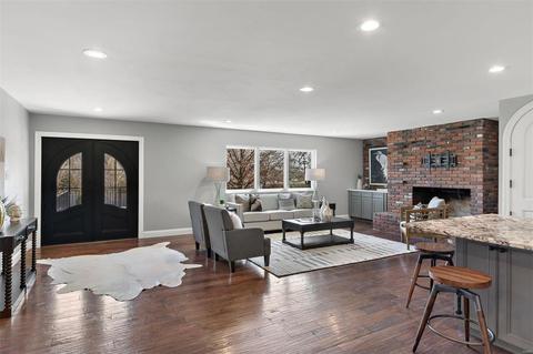 957 Sulphur Spring Rd, Ballwin, MO 63021 photo 7