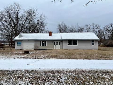 75 C St, Orchard Farm, MO 63301 photo 1