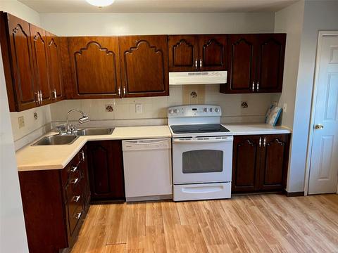 109 Carmel Woods, Ellisville, MO 63021 photo 1