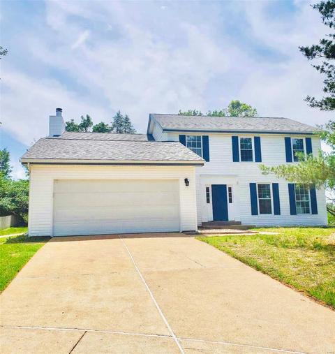 2301 Westclub Terrace Ct, Wildwood, MO 63011
