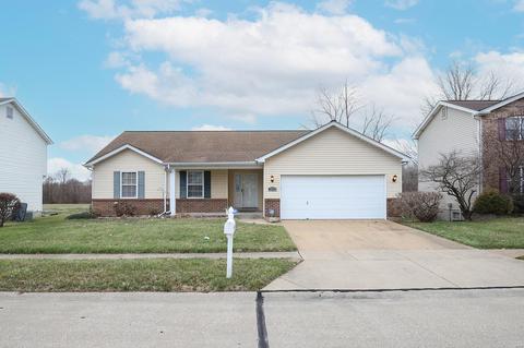 821 Vista Pointe Dr, Saint Louis, MO 63138