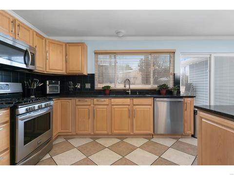 433 Sorrento Dr, Ballwin, MO 63021 photo 9