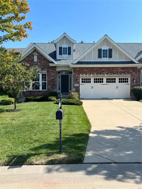 310 Kendall Ridge Ct, Chesterfield, MO 63017