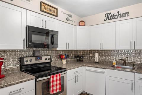 725 Ridgeside Dr #B, Ballwin, MO 63021 photo 8