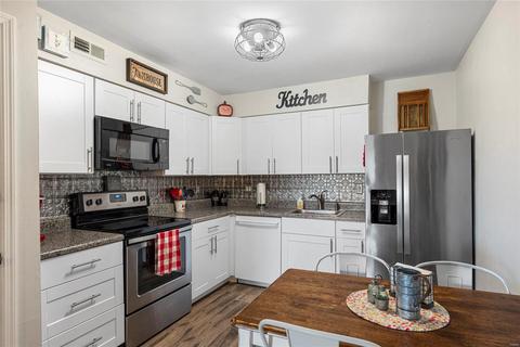 725 Ridgeside Dr #B, Ballwin, MO 63021 photo 9