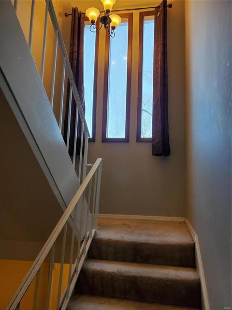 105 Carmel Woods Dr, Ellisville, MO 63021 photo 9