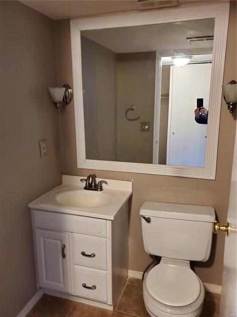 105 Carmel Woods Dr, Ellisville, MO 63021 photo 8