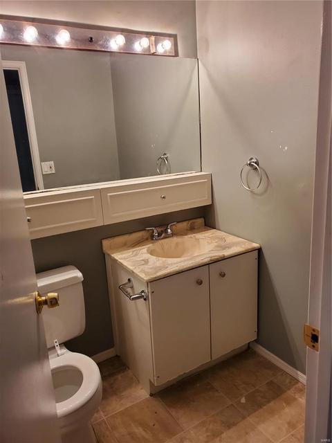 105 Carmel Woods Dr, Ellisville, MO 63021 photo 12