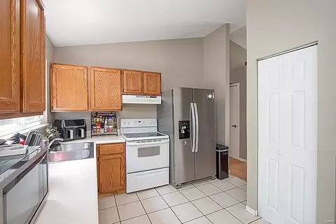14 Mallard Pointe Dr, O'fallon, MO 63368 photo 13
