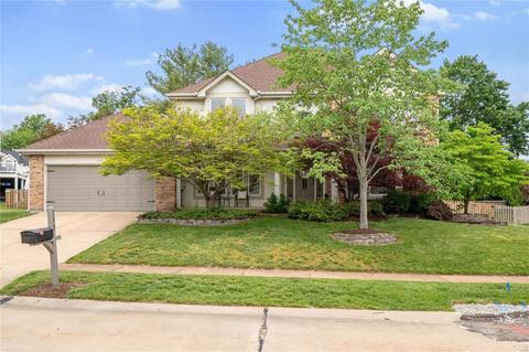 139 Windjammer Ln, Grover, MO 63040