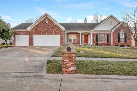 656 Meramec View Dr, Eureka, MO 63025 photo 1