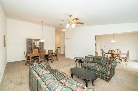 689 Hawk Run Dr, O'fallon, MO 63368 photo 6