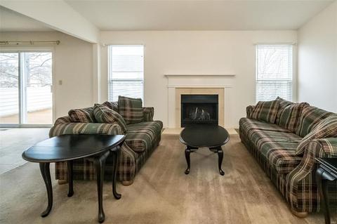689 Hawk Run Dr, O'fallon, MO 63368 photo 9