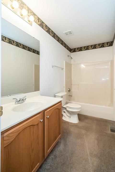 689 Hawk Run Dr, O'fallon, MO 63368 photo 33