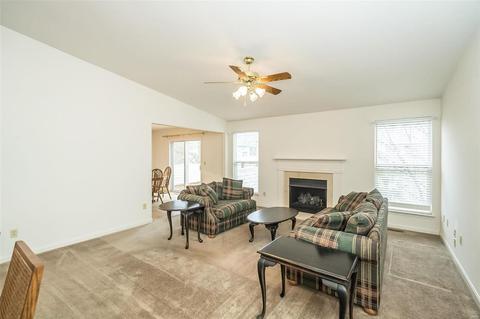 689 Hawk Run Dr, O'fallon, MO 63368 photo 5