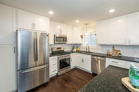 801 Clover Ln, O'fallon, MO 63366 photo 3