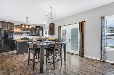 618 Falling Brook Dr, O'fallon, MO 63366 photo 13