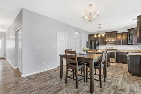 618 Falling Brook Dr, O'fallon, MO 63366 photo 12