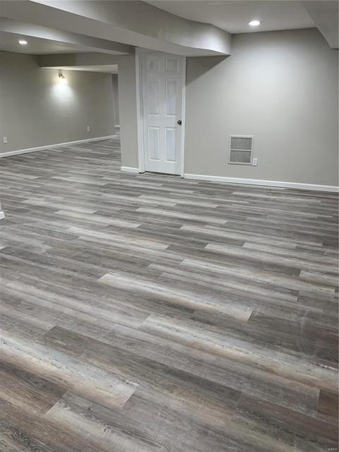 305 Day Dr, Saint Louis, MO 63135 photo 21