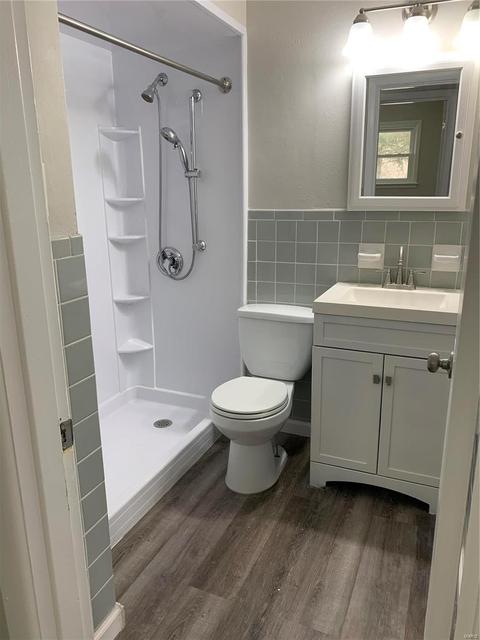305 Day Dr, Saint Louis, MO 63135 photo 7