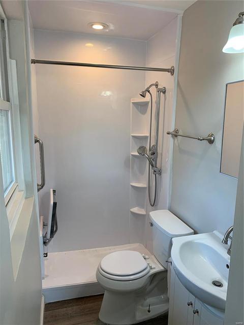 305 Day Dr, Saint Louis, MO 63135 photo 13