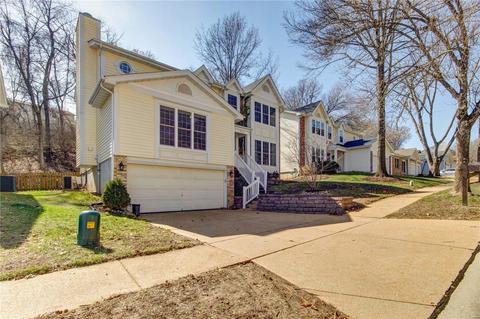 564 Woodlyn Xing, Ballwin, MO 63021 photo 4