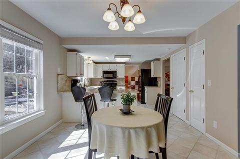 564 Woodlyn Xing, Ballwin, MO 63021 photo 23
