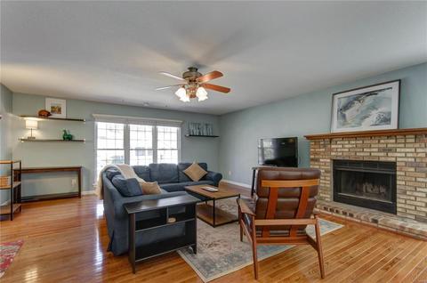 564 Woodlyn Xing, Ballwin, MO 63021 photo 16