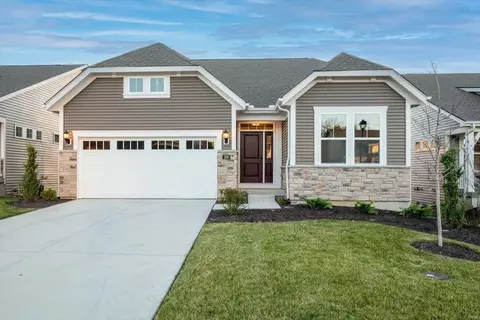 208 Cambium Ct, Wentzville, MO 63385