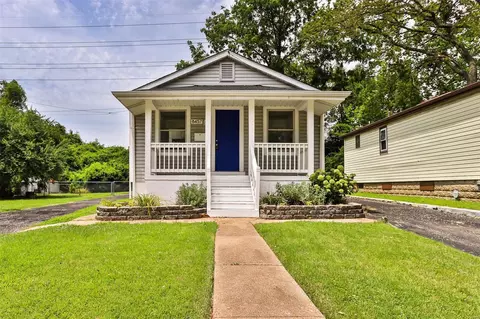 8457 Kempland Pl, Saint Louis, MO 63132