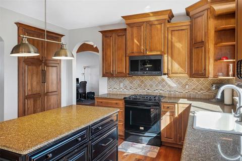 614 Legends Bluffs Ct, Eureka, MO 63025 photo 14